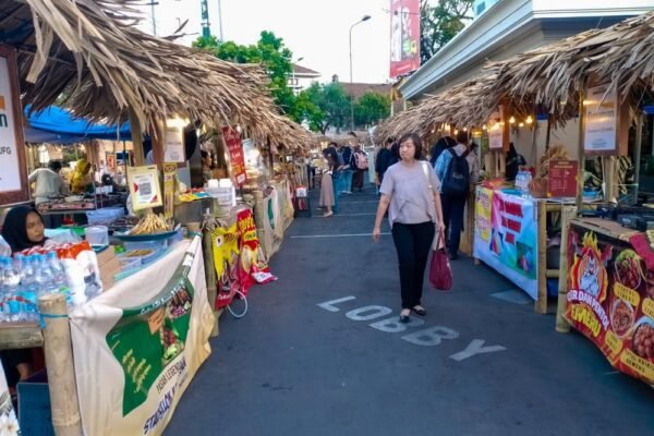 Pasar Legenda Stadsklok Kajoetangan 2025, Menghidupkan Sejarah dan Budaya Kota Malang