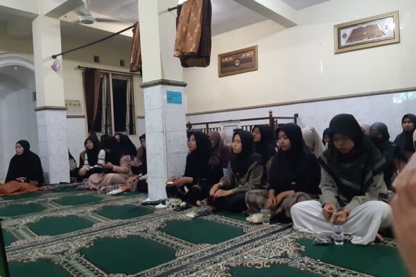 PP Al-Azkiya' Malang sharing session