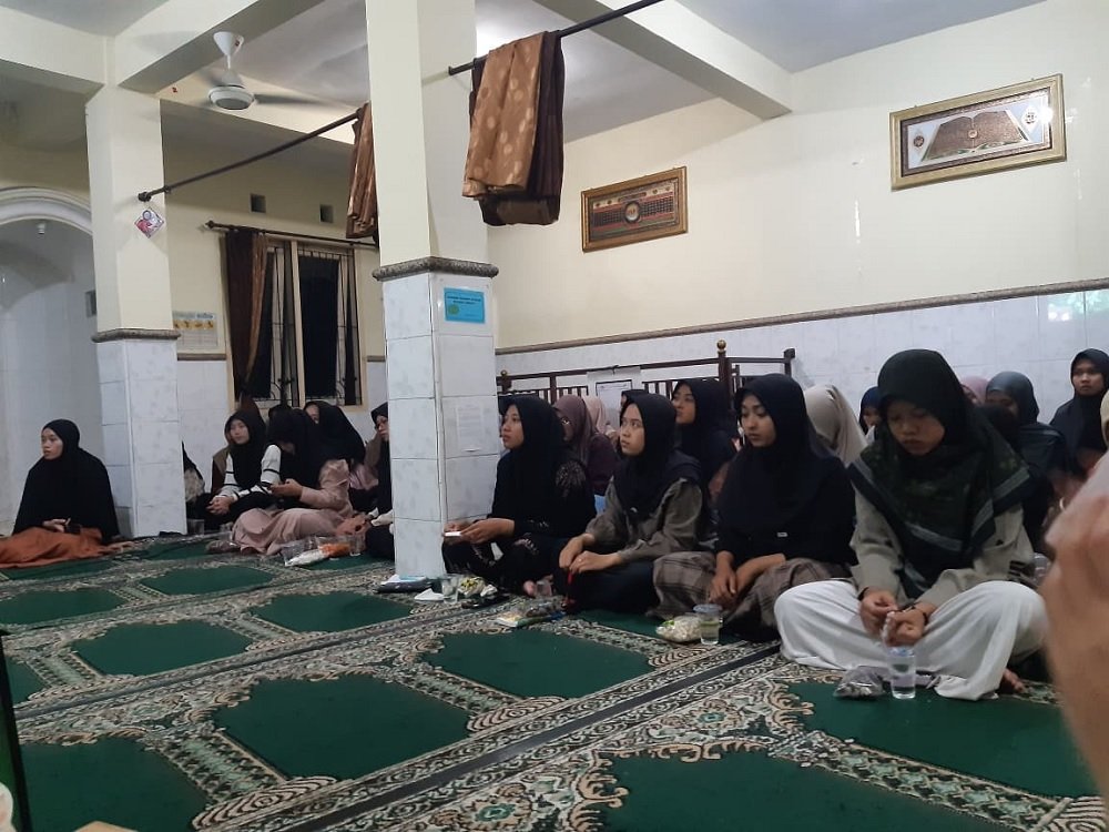 PP Al-Azkiya' Malang sharing session