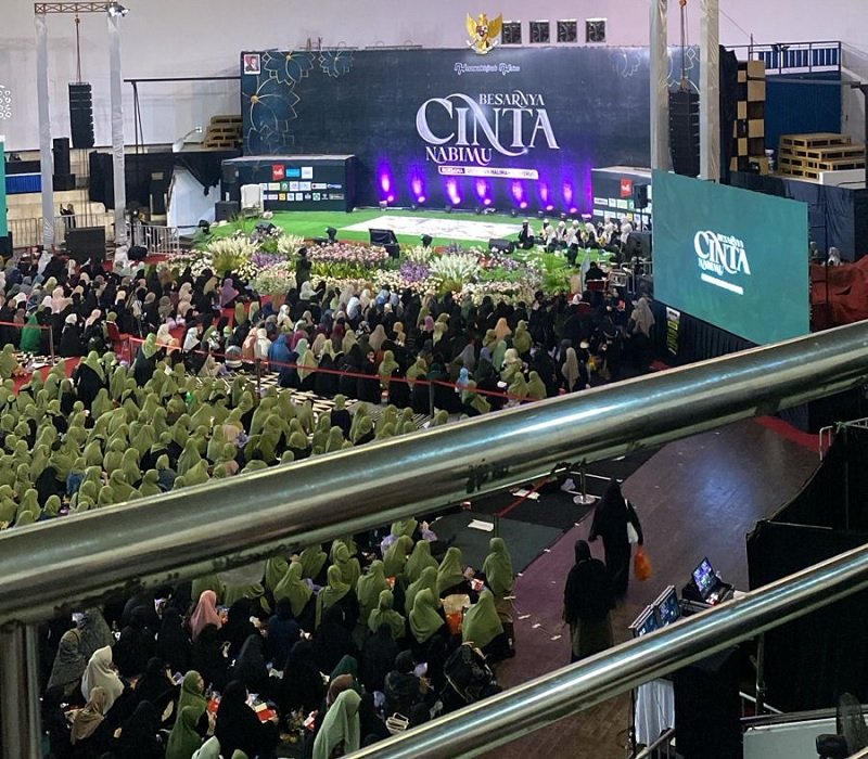 Hadir di Kota Malang, Kajian Ustadzah Halimah Alaydrus Didatangi Ribuan Jamaah Muslimah