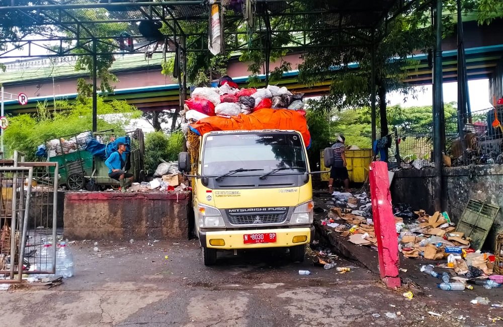 TPS Polowijen Jadi Ujung Tombak Kebersihan Lingkungan Sekitar, Diangkut Hingga 3 Kali Sehari ke Supit Urang