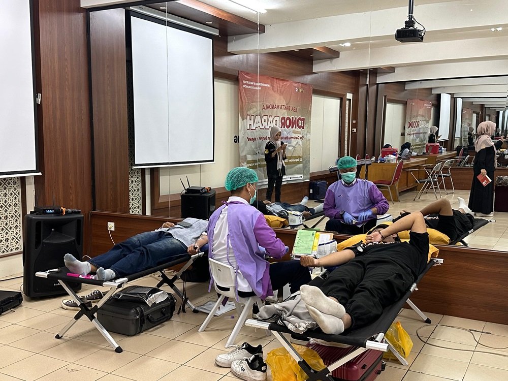 Setetes Darahmu Bisa Menyelamatkan Banyak Nyawa, DEMA-F Ekonomi UIN Malang Kembali Gelar Donor Darah