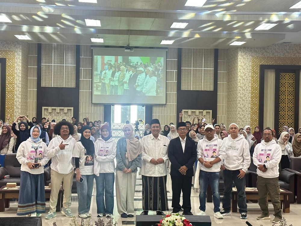 309-Para pemain Tak Kenal Maka Taaruf di UIN Malang Dari Novel Ke Layar Lebar, “Tak Kenal Maka Taaruf” Sambangi UIN Malang