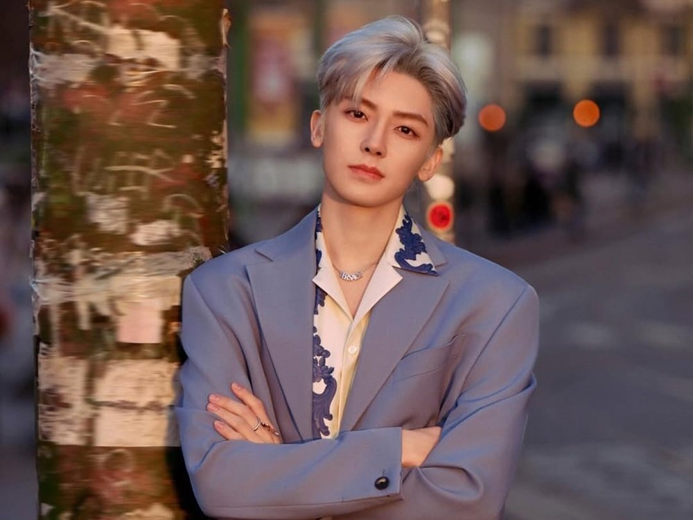 Love in the Clouds: Drama China Terbaru yang Diperankan Hou Minghao