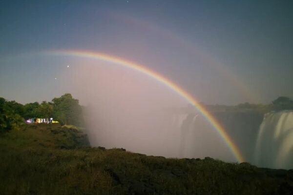 Moonbow, Pelangi Langka di Malam Hari