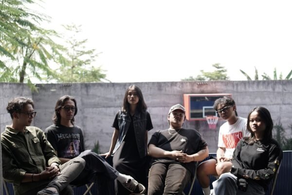 Rangkum Patah Hati Selama Dua Tahun, Anxieparty Rilis Album ‘Pencarian Peraduan’