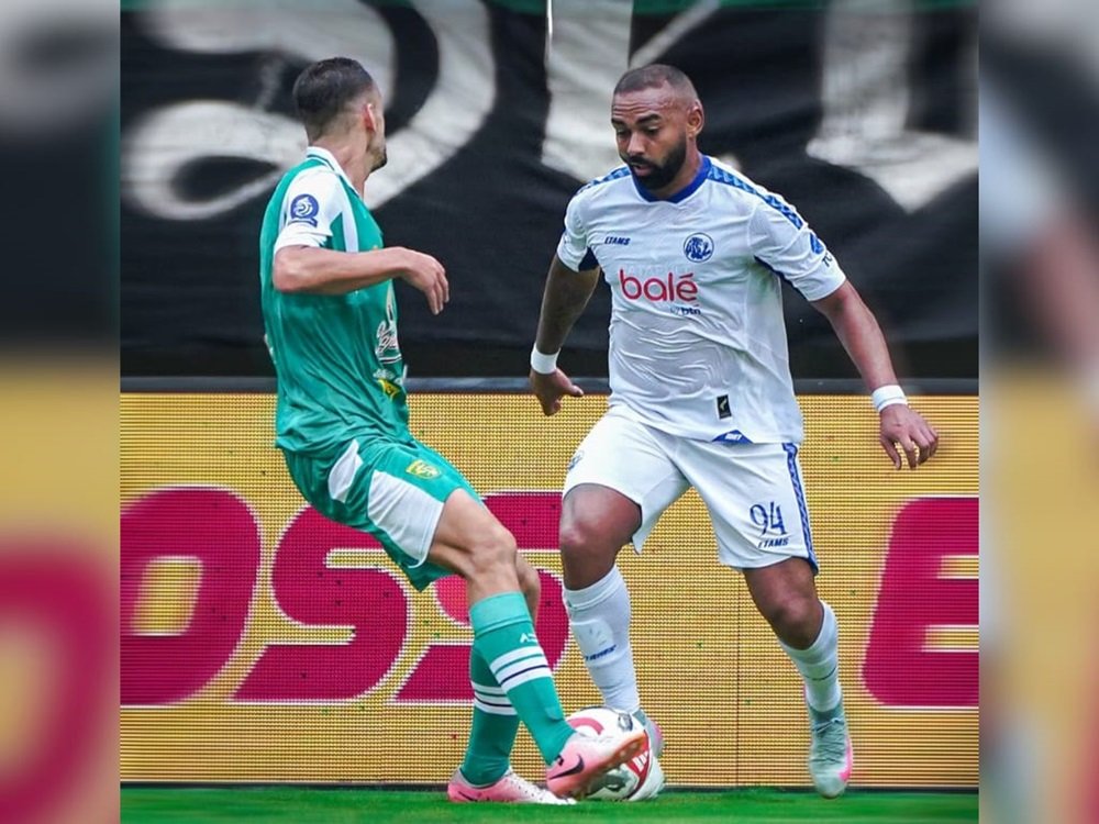 Dalberto Hasil Persebaya vs Arema: Singo Edan Dipaksa Berbagi Angka, Gol Moreira Selamatkan Bajul Ijo