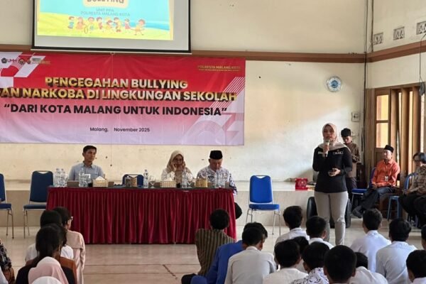 Polresta Malang Kota Gelar Roadshow Pencegahan Bullying dan Narkoba di SMPN 3 Malang