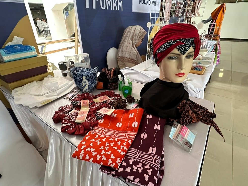Kusniati Bawa Batik Khas Malangan Hingga Mancanegara Hadir di ICCF 2025