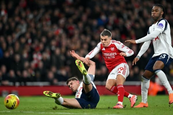 Hasil Arsenal vs Tottenham Hotspur: Hattrick Eberechi Eze Benamkan Spurs 4-1