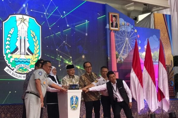 Gubernur Khofifah Resmikan Bus Trans Jatim “Gajayana” di Malang, Hadirkan Transportasi Aman dan Nyaman