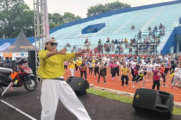 8 Tahun Melangkah, Whiz Prime Hotel Rayakan Ulang Tahun dengan Berbagi Bersama