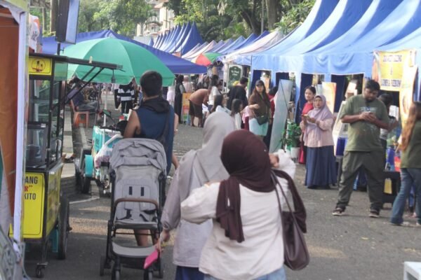 Bazar UMKM Permata Jingga Dorong Ekonomi Warga, Libatkan Puluhan Tenant Dalam hingga Luar Perumahan