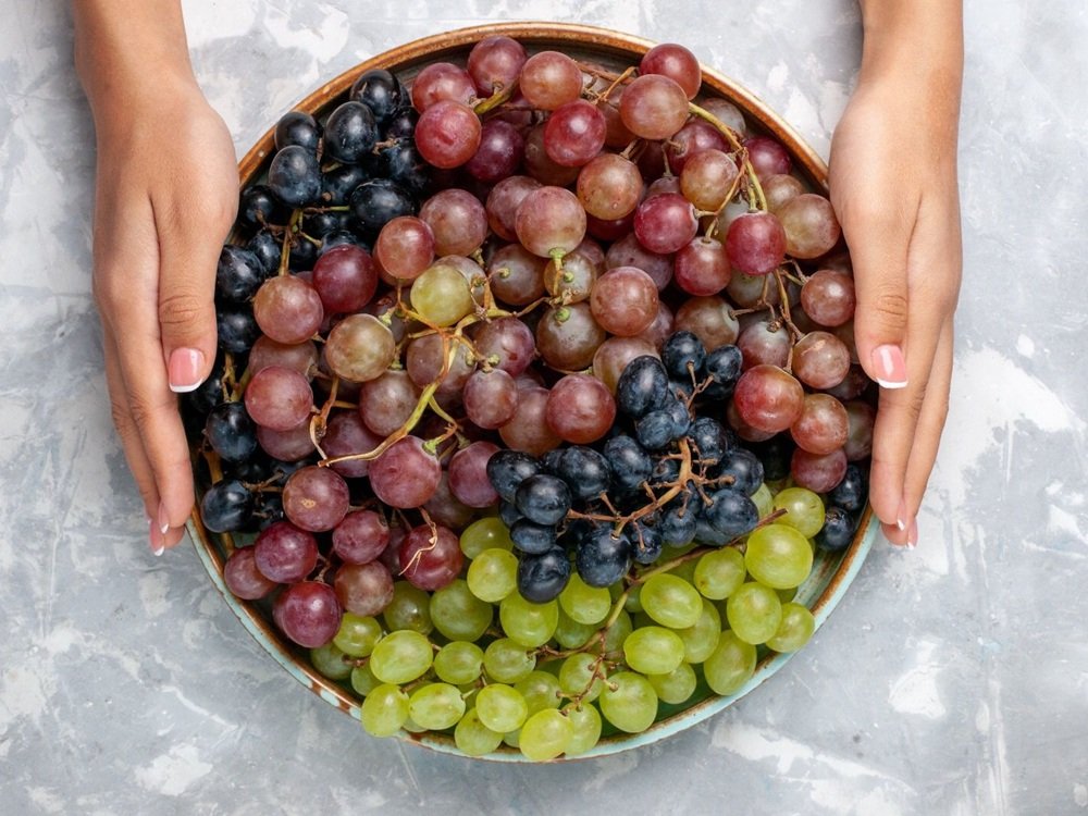 Mengenal Tradisi Makan 12 Anggur di Malam Tahun Baru, Simbol Harapan dan Keberuntungan