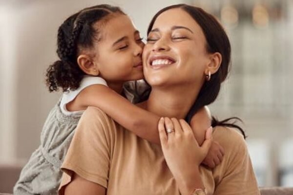 Peringati Hari Ibu 2025, Ingatkan Ibu Tak Perlu Membandingkan Diri dengan Orang Lain