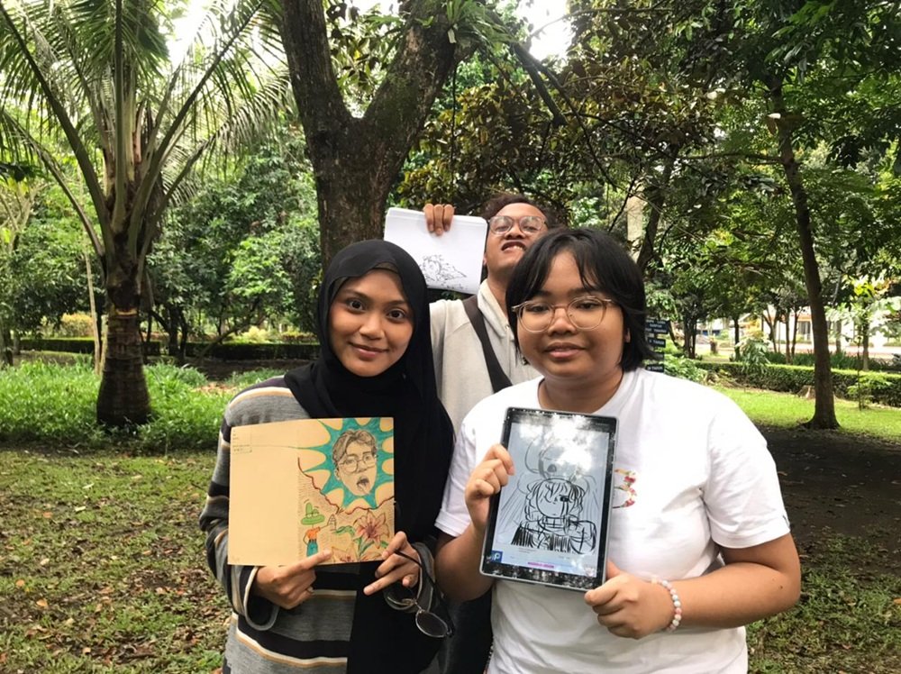 Komunitas Ayo Menggambar Gelar Kegiatan Menggambar Bersama di Selasar Perpustakaan UM