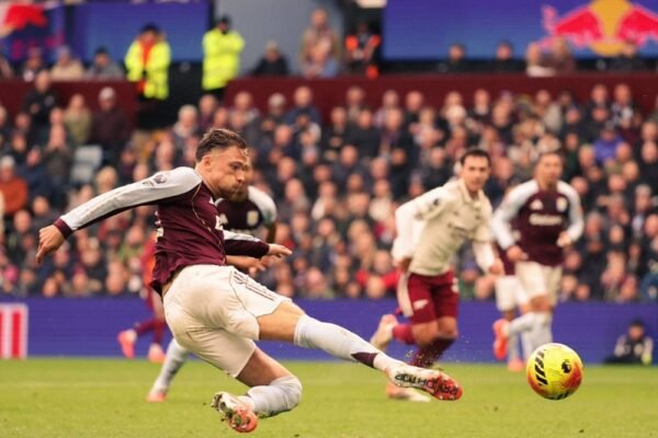 Hasil Aston Villa vs Arsenal: Emiliano Buendia Selamatkan The Villa di Menit Akhir