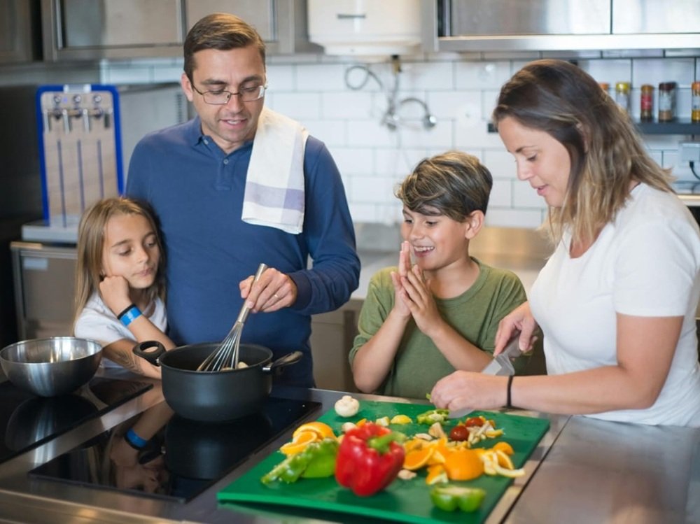 Larangan Orang Tua Pilih Kasih pada Anak Menurut Ajaran Islam