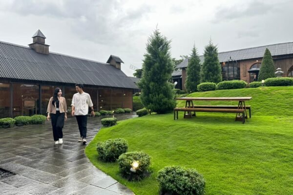 Araya Arcade Garden Serenity A Destination Wedding Showcase Hadirkan Pernikahan Intimate Bernuansa Perdesaan Swiss