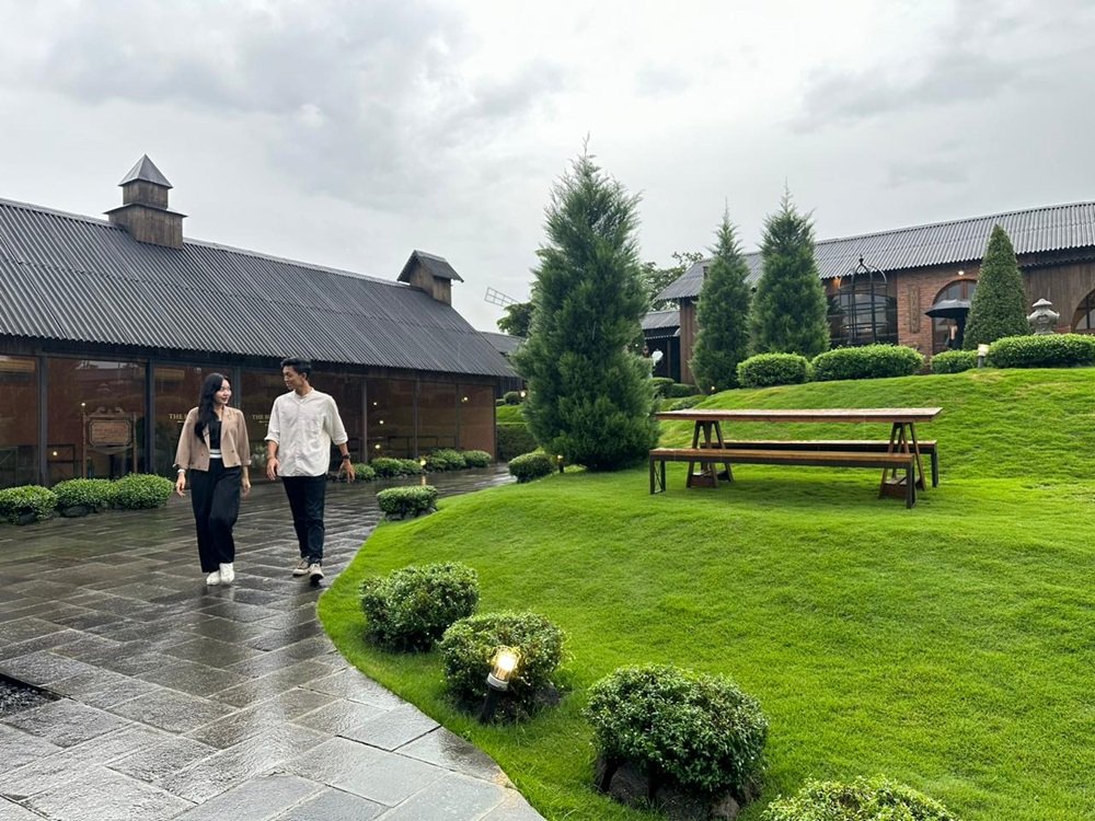 Araya Arcade Garden Serenity A Destination Wedding Showcase Hadirkan Pernikahan Intimate Bernuansa Perdesaan Swiss