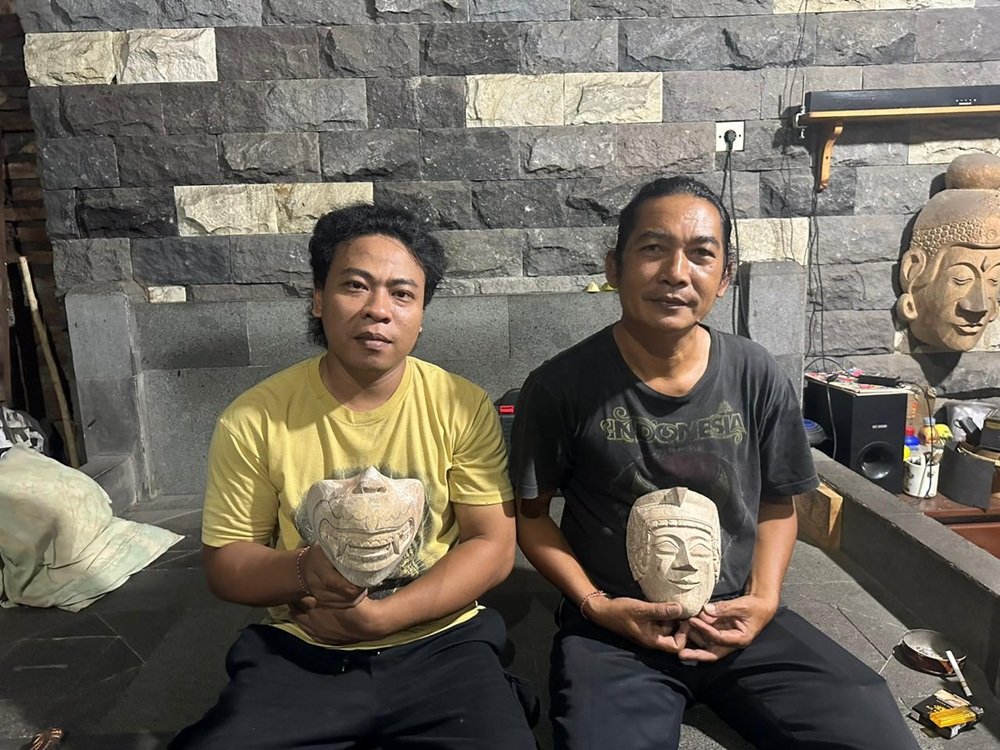 Topeng Malang Terancam Punah, Mariono Ceritakan Krisis Regenerasi Pengrajin