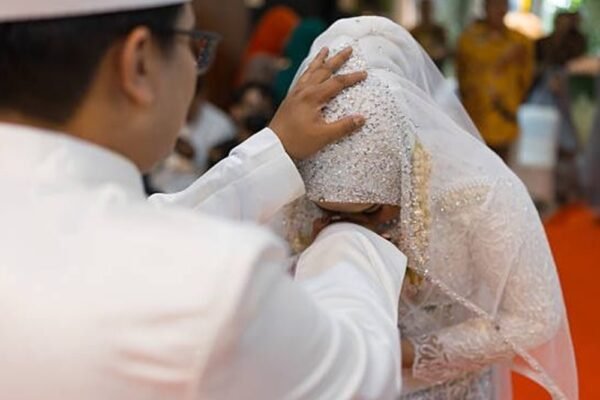 Sebelum Menikah Pastikan Dia Layak Jadi Suami: Cara Bijak Perempuan Memilih Pasangan Hidup