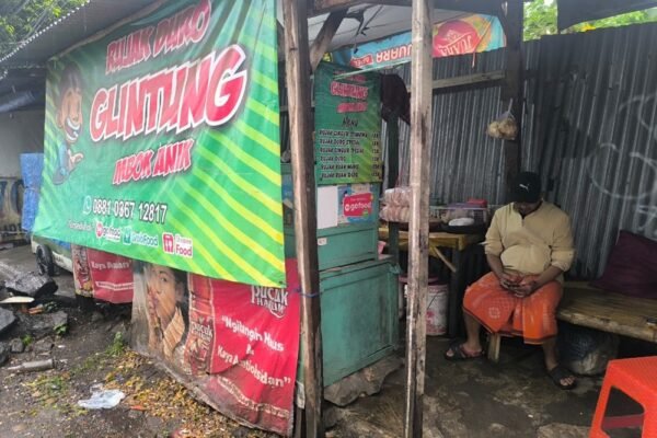 Rujak Duro Glinting Mbok Anik, Cita Rasa Madura yang Menyatu dengan Ketekunan