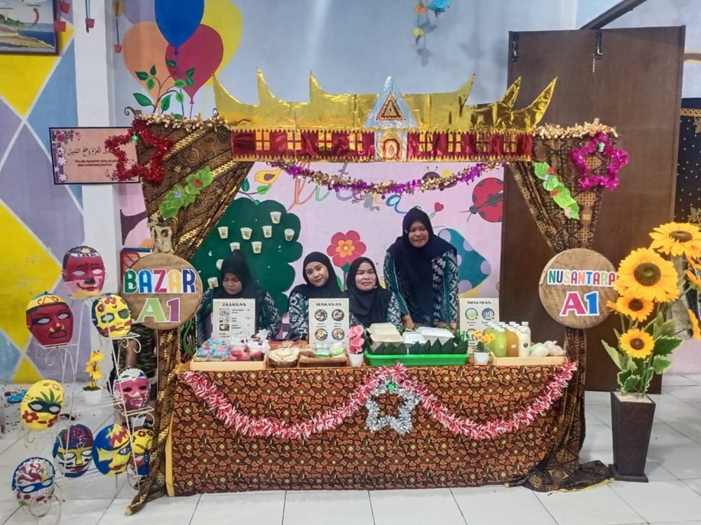 Pasar Sekolah TA Zamzam Malang, Aksi Wirausaha Cilik Jajakan Kuliner Tradisional Sekaligus Galang Dana Kemanusiaan