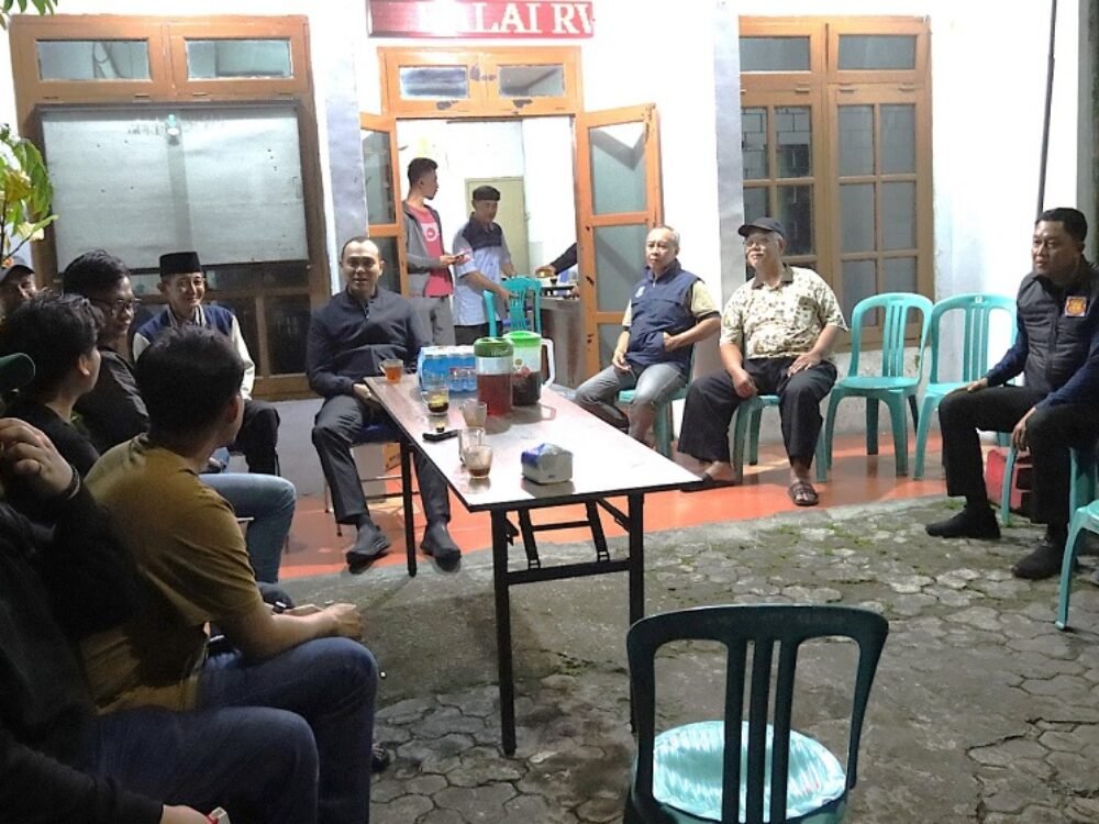 Kapolresta Malang Kota Sosialisasi SIM BHABIN dan Serap Aspirasi Warga Saat Sambang Kamtibmas di Kelurahan Sukun