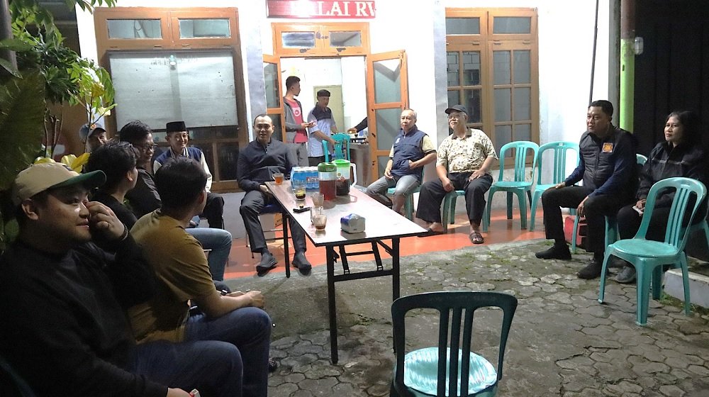 Kapolresta Malang Kota Sosialisasi SIM BHABIN dan Serap Aspirasi Warga Saat Sambang Kamtibmas di Kelurahan Sukun