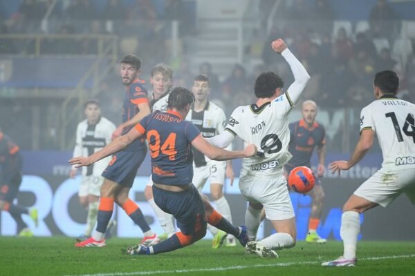 Inter Milan Kokoh di Puncak Klasemen Seria A, Tekuk Parma 2-0