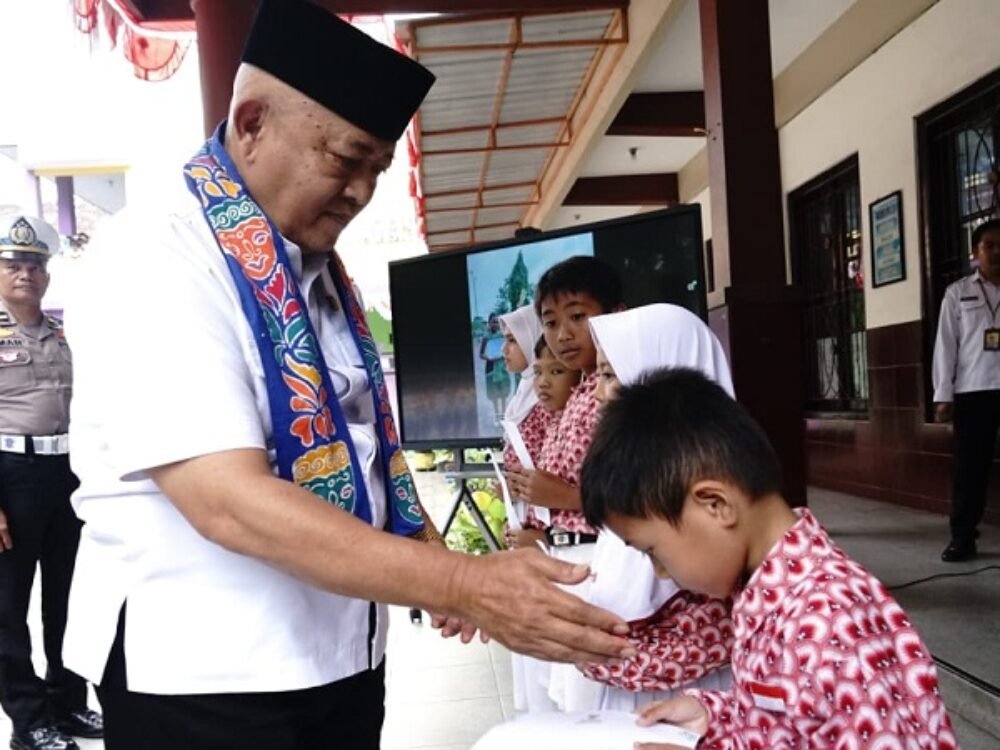 Kunjungan Sekolah Bupati Malang