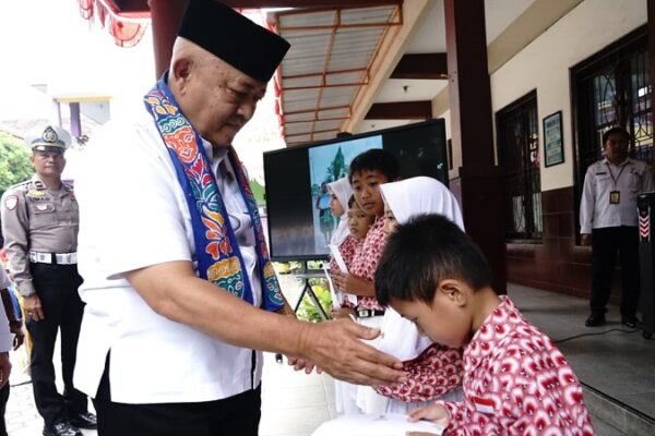 Kunjungan Sekolah Bupati Malang