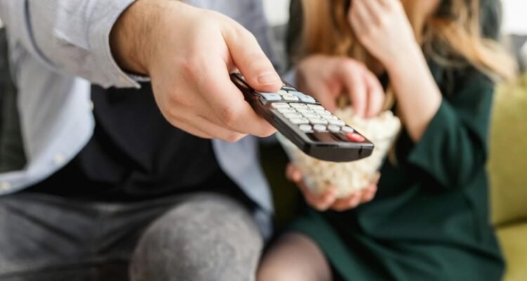 Hukum Menonton Film Porno bagi Suami-Istri dalam Islam