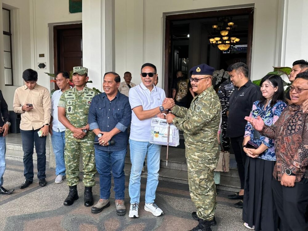 Pemkot Malang Memberangkatkan MTC ke Sumatra untuk Bakti Sosial