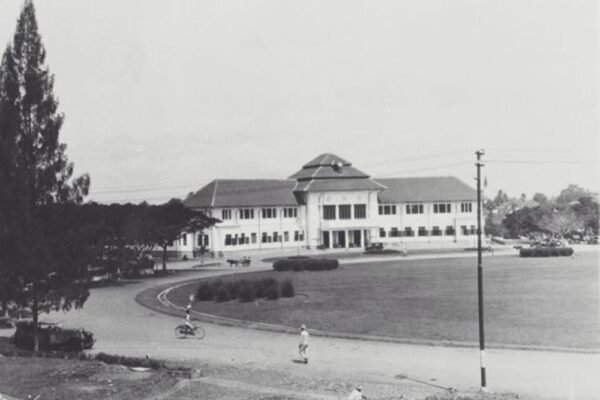 Menyusuri Jejak Bangunan Kolonial di Kota Malang yang Masih Hidup Hingga Kini