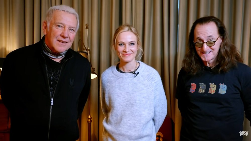068-Alex LIfeson, Anika Niles, Geddy Lee Rush Umumkan ‘Fifty Something Tour’ Setelah 11 Tahun Absen