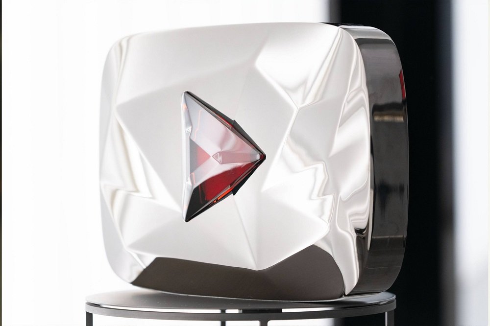 100 juta pelanggan Tak Hanya Raih 100 Juta Pelanggan YouTube, Blackpink Juga Dapat Penghargaan Khusus