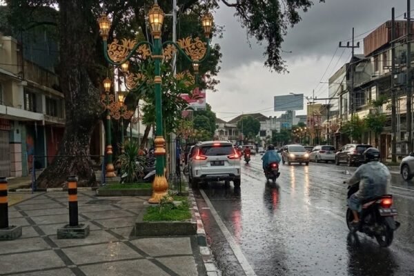 Update Prakiraan Cuaca Malang Raya Hari Ini, Sabtu (28/2/2026): Dominan Hujan Ringan, Intensitas Naik Jelang Malam