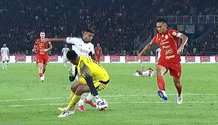 Brace Gabriel Silva Bawa Arema FC Ungguli Persija 2-0