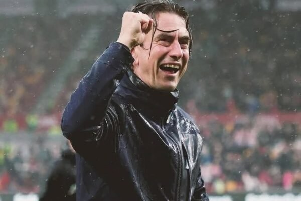 Resmi, Tottenham Hotspur Pecat Thomas Frank