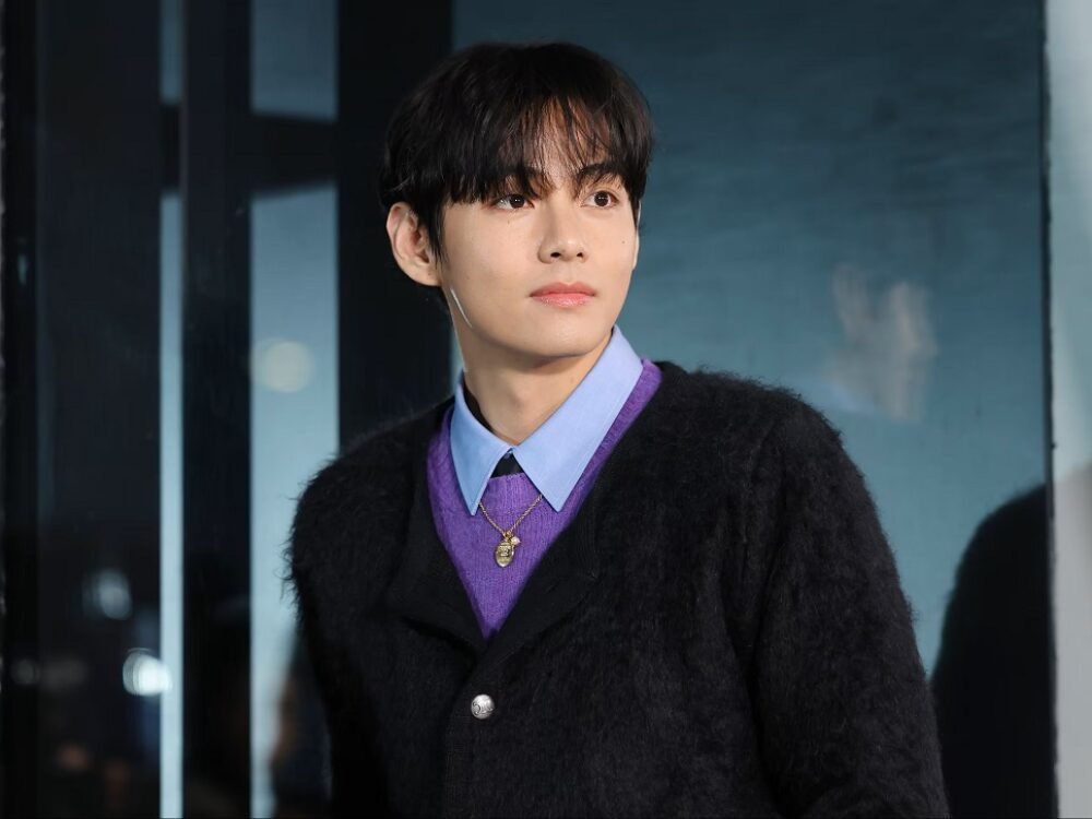 BTS V Percakapan Pribadi V BTS dan Eks CEO ADOR di Pengadilan Terkait Tuntutan HYBE