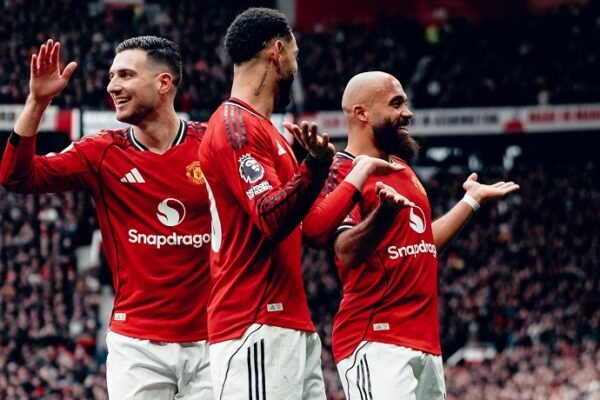 Makin Tak Terbendung! MU Libas Tottenham Hotspur 2-0