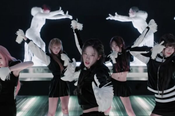 Baru Sehari Rilis, Ini Deretan Rekor Klip Anyar IVE ‘Blackhole’