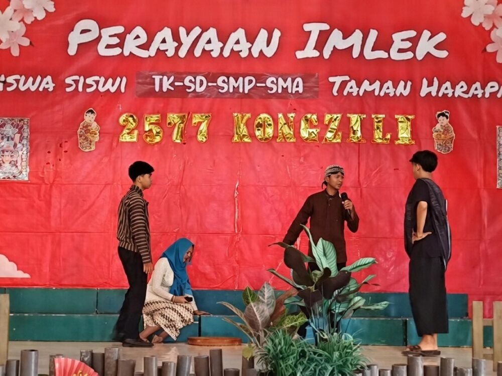 taman harapan hari bahasa ibu internasional Peringatan Hari Bahasa Ibu Internasional, Guru Bahasa Daerah SMA Taman Harapan Malang Berikan Pesan Ini