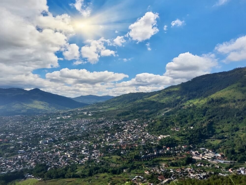 Cuaca Malang Raya Hari Ini 23 Maret 2026: Cerah Berawan hingga Hujan Ringan Lokal, Waspada Jalur Wisata Bromo