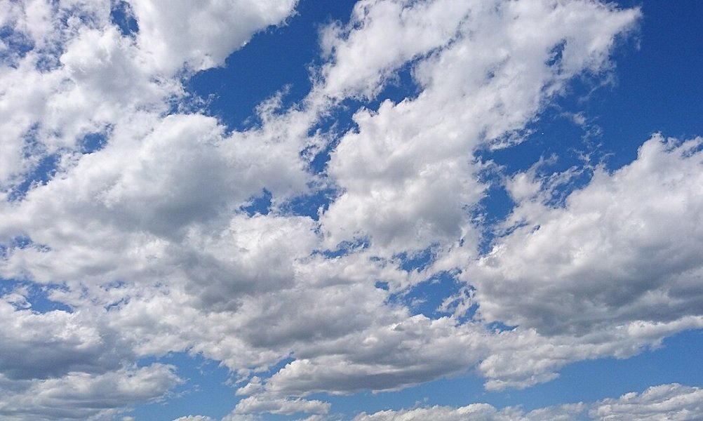 371-Langit berawan Cuaca Malang Raya Hari Ini, 30 Maret 2026: Dominan Berawan Hingga Potensi Hujan Ringan Siang-Sore, Suhu 16–28 Derajad