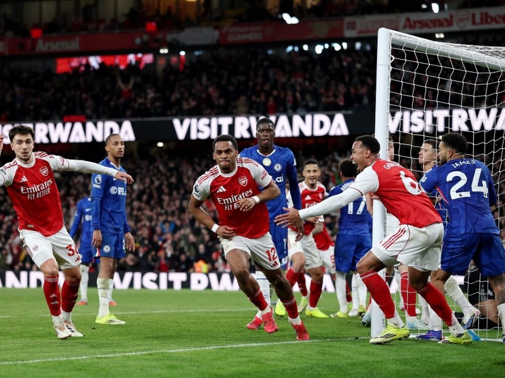 475-Jurrien Timber gol Hasil Arsenal vs Chelsea, The Gunners Tundukkan Tamunya 2-1