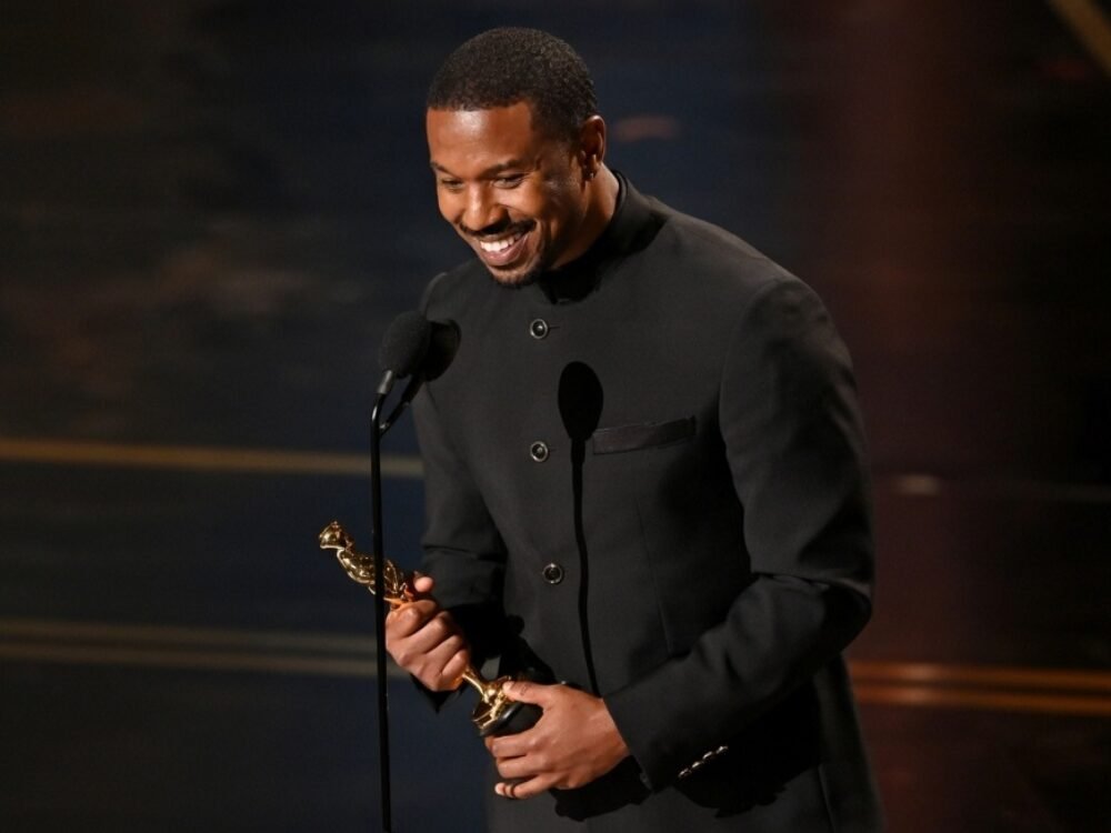 Michael B. Jordan Sabet Gelar Aktor Terbaik di Ajang Oscar 2026 Lewat 'Sinners', Sisihkan Leonardo DiCaprio