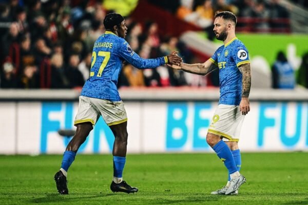 Wolves Gagalkan Upaya Brentford Raih Tiga Poin di Kandang